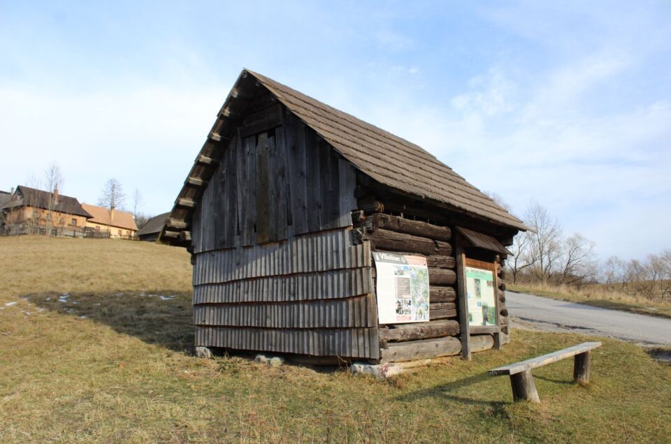 Štál pri pokladni